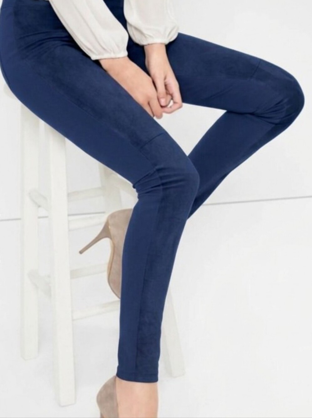White House Black Market The Legging in Ponte & Genuine Blue Suede Size 0